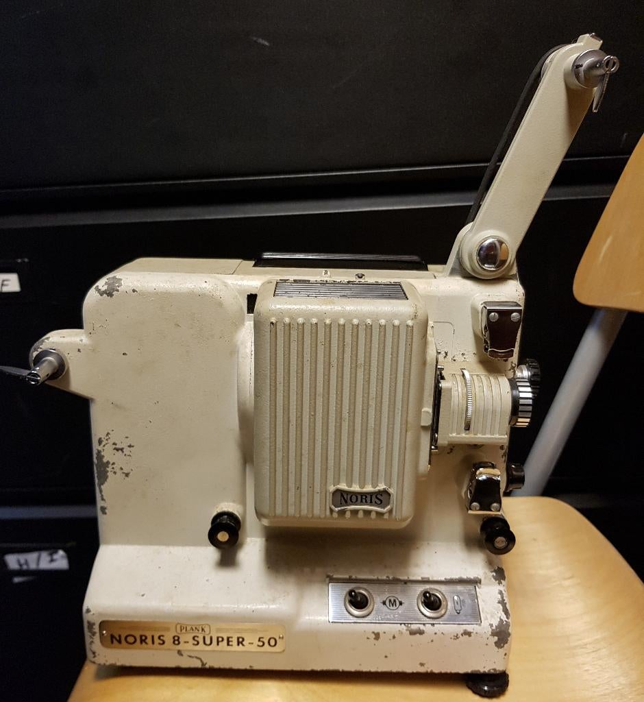 Plank Noris 8-super-50 vintage filmprojector, Verzamelen, Fotografica en Filmapparatuur, Onbekend, 1940 tot 1960, Ophalen of Verzenden