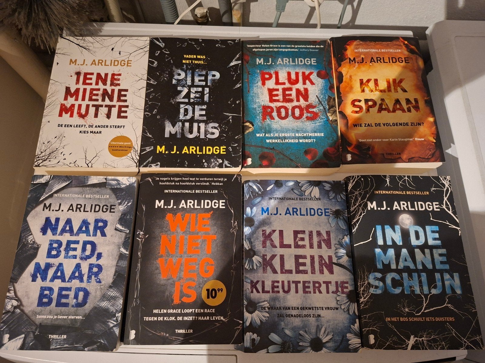 MJ Arlidgde boeken (Helen Grace serie en 2 losse boeken), Boeken, Ophalen of Verzenden, Zo goed als nieuw