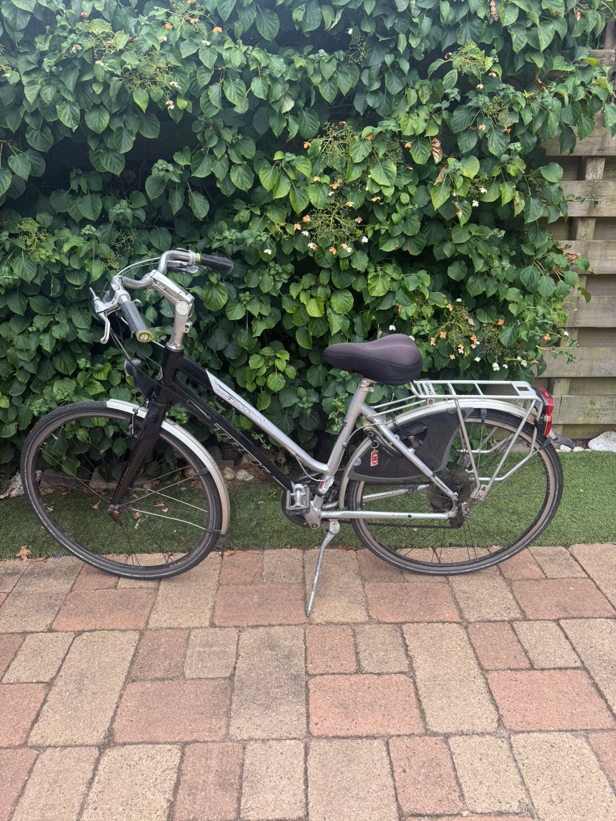 DamesFiets • Versnellingen, Fietsen en Brommers, Fietsen | Dames | Damesfietsen, Ophalen, Zo goed als nieuw, Overige merken, Versnellingen