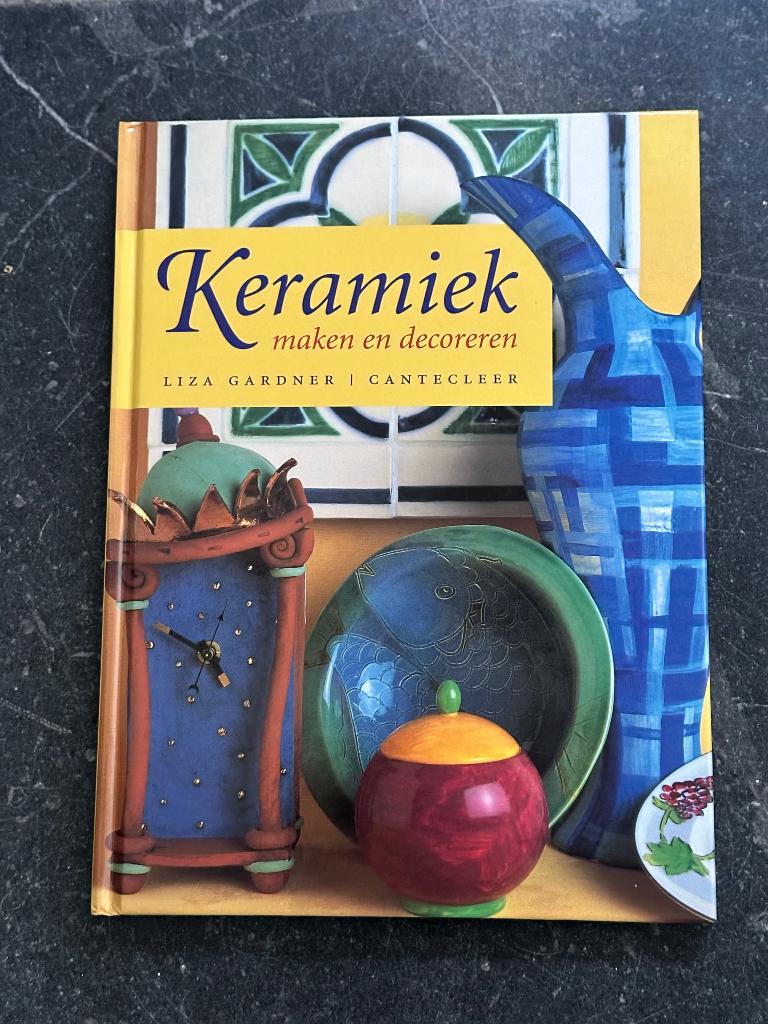 Prachtige bibliotheek keramiek & pottenbakken (Als nieuw!), Hobby en Vrije tijd, Pottenbakken, Ophalen, Zo goed als nieuw