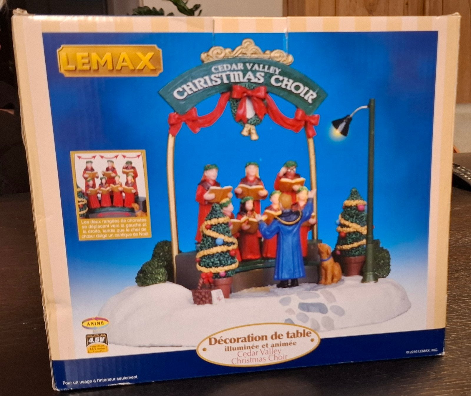 Lemax Cedar Valley kerstkoor #04239, Diversen, Ophalen of Verzenden, Zo goed als nieuw