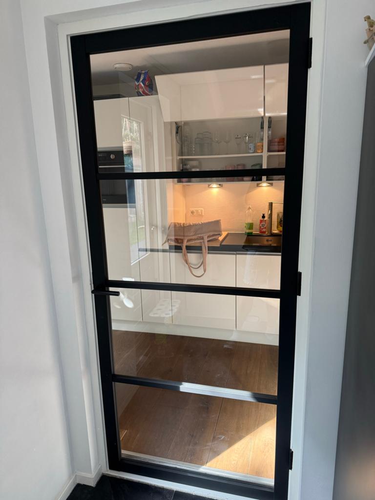 Zwarte binnendeur met glas, 211,5 x 93 cm, Doe-het-zelf en Verbouw, Ophalen, Gebruikt, 80 tot 100 cm, 215 cm of meer