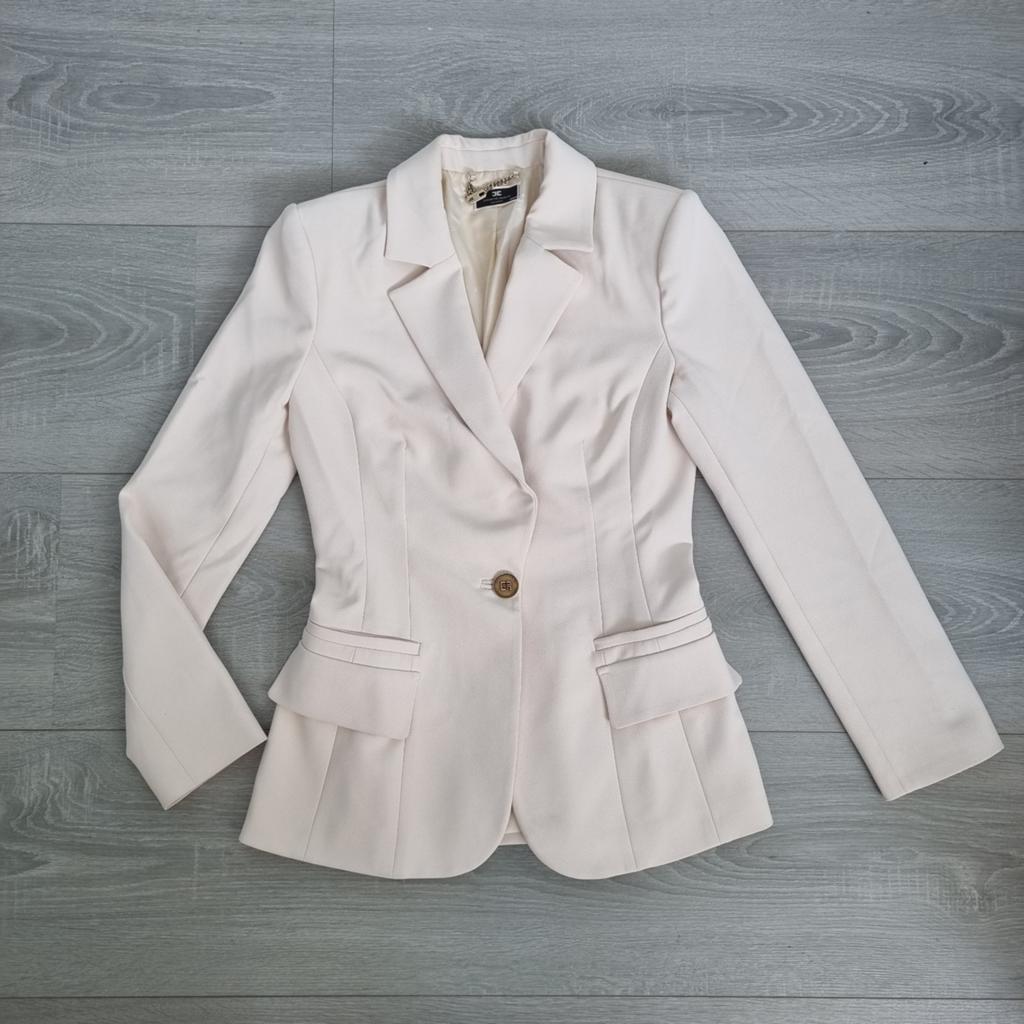 Elisabetta Franchi blazer IT42 beige, zeer goede staat, Maat 38/40 (M), Elisabetta Franchi, Beige, Ophalen of Verzenden