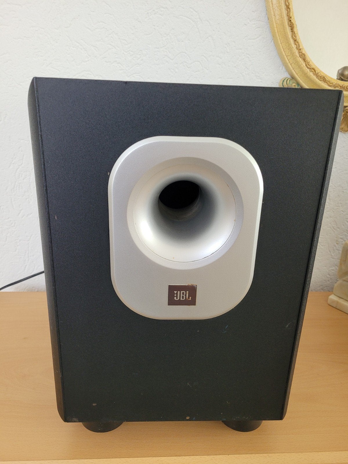 JBL SUB200/230 Subwoofer - Krachtige Bass voor Thuisbioscoop