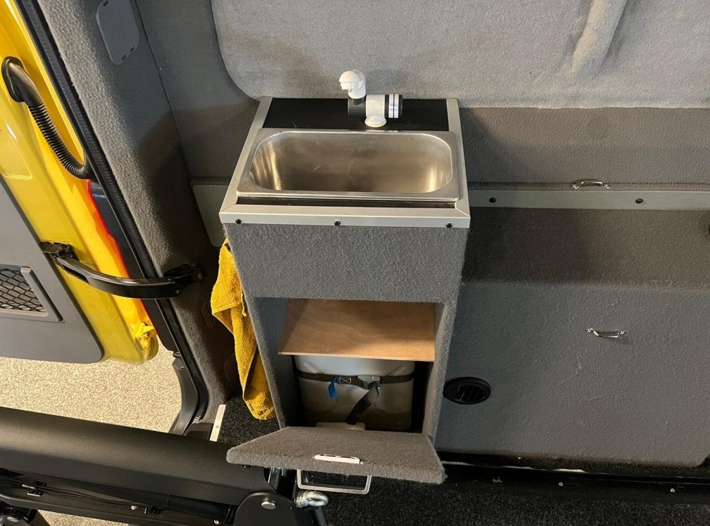 Volkswagen Crafter 2.0 TDI 80KW (bj 2015), Auto's, Volkswagen, Euro 5, Gebruikt, 2381 kg, Parkeersensor