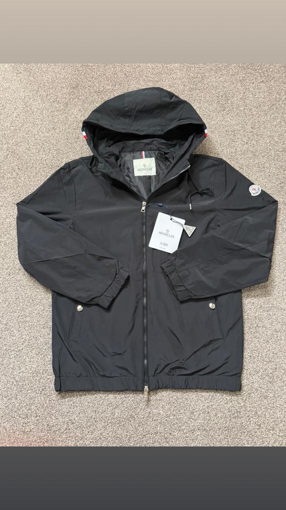 Moncler zomer jas maat S, Ophalen of Verzenden, Zo goed als nieuw, Zwart