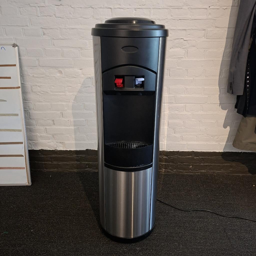 OASIS WATERKOELER MET WARM WATER FUNCTIE, Ophalen, Gebruikt, Waterkoeler