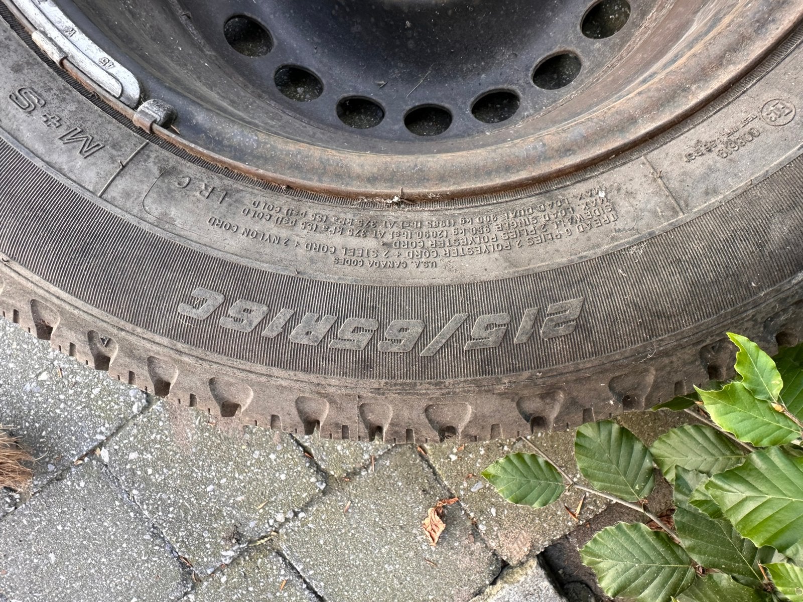 Autoband incl velg 215/65R16C, Ophalen of Verzenden, Zo goed als nieuw