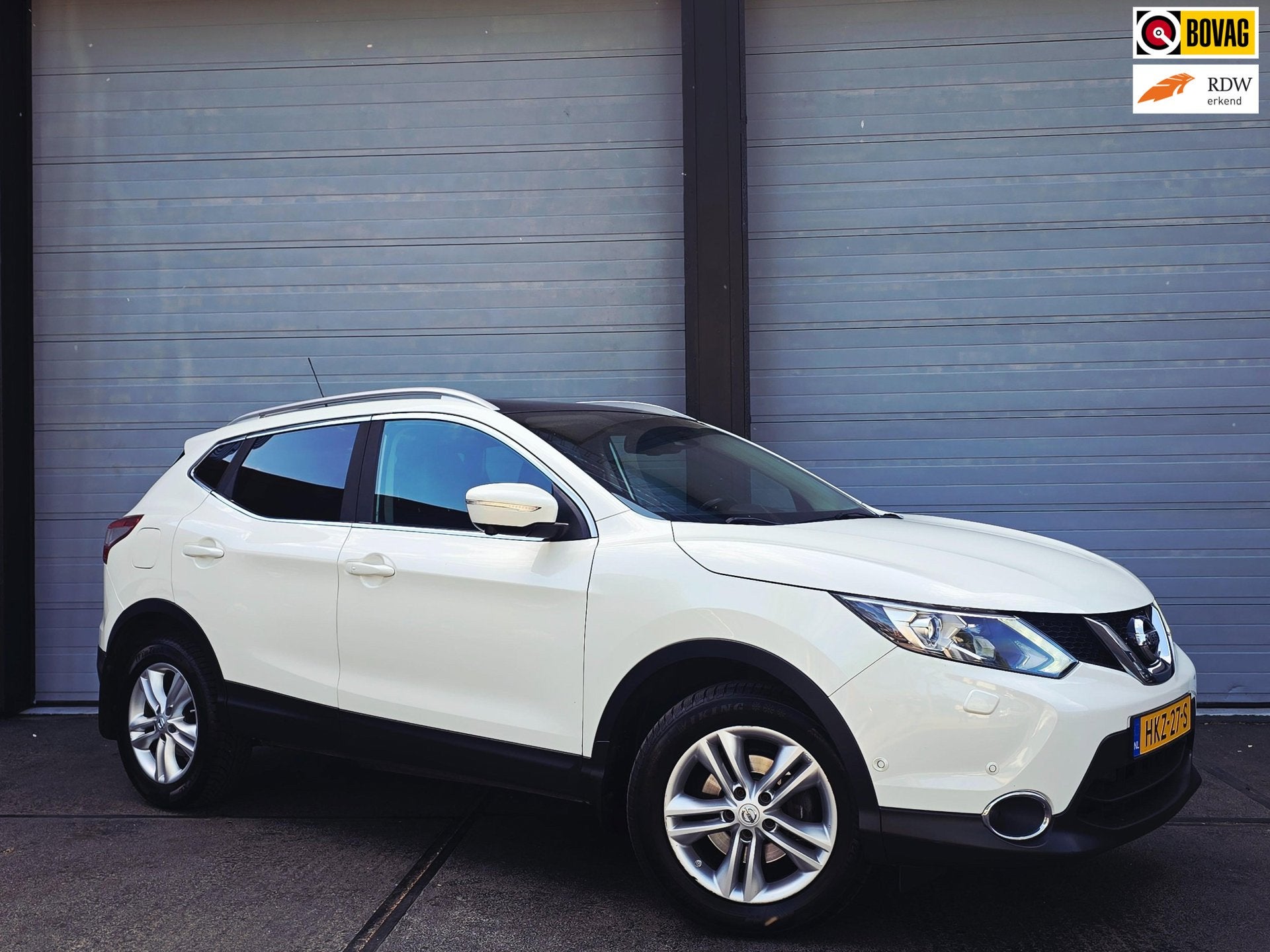 Nissan Qashqai 1.2 NAVI, STOELVERWARMING NETTE STAAT, GOED R, Voorwielaandrijving, Euro 5, Gebruikt, Zwart