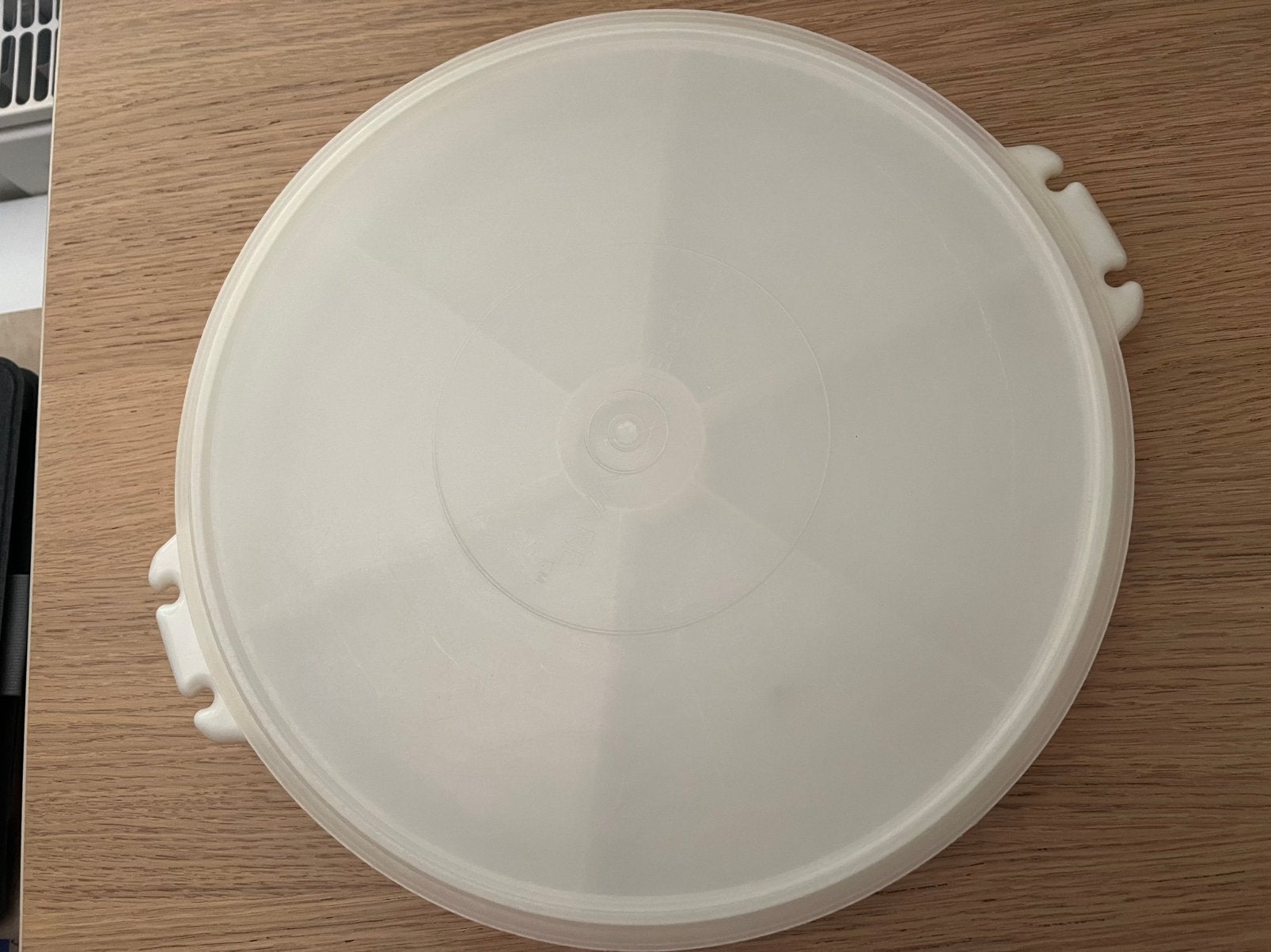 Tupperware serveerschaal / hapjesbak, Ophalen of Verzenden, Gebruikt, Wit, Bewaardoos