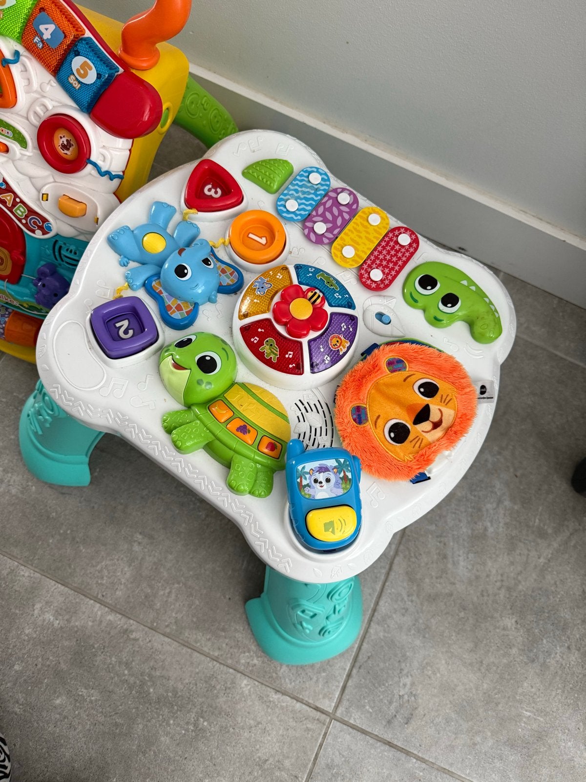 VTech Baby Walker en Speeltafel Set, Ophalen, Zo goed als nieuw, Overige typen, Met licht