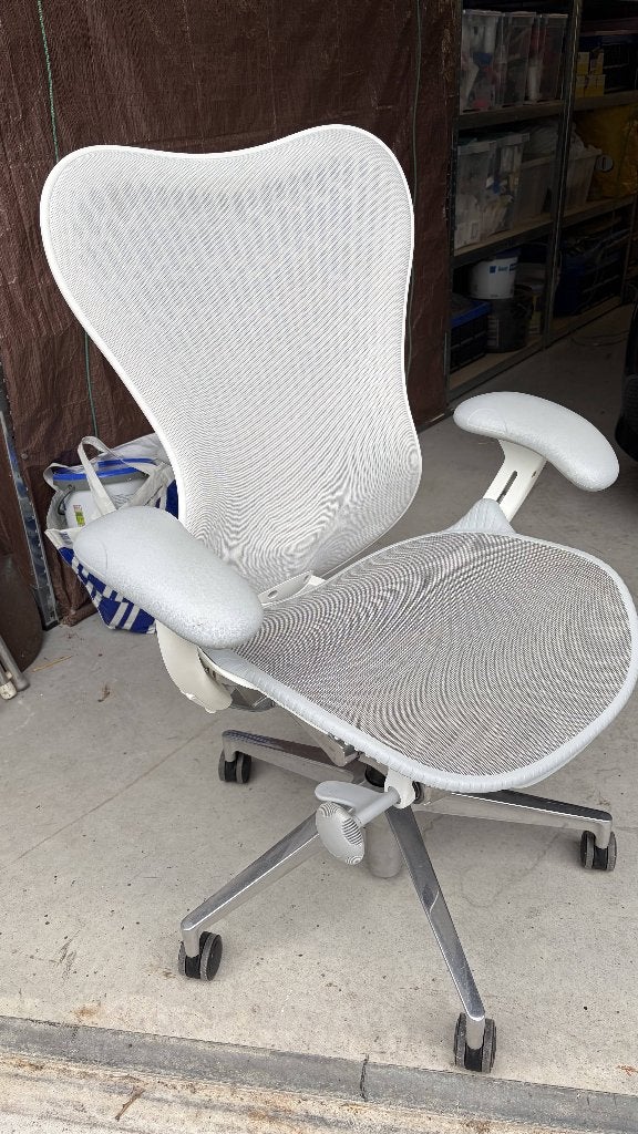 Buro stoel Herman Miller, Huis en Inrichting, Stoelen, Ophalen, Gebruikt, Wit, Eén