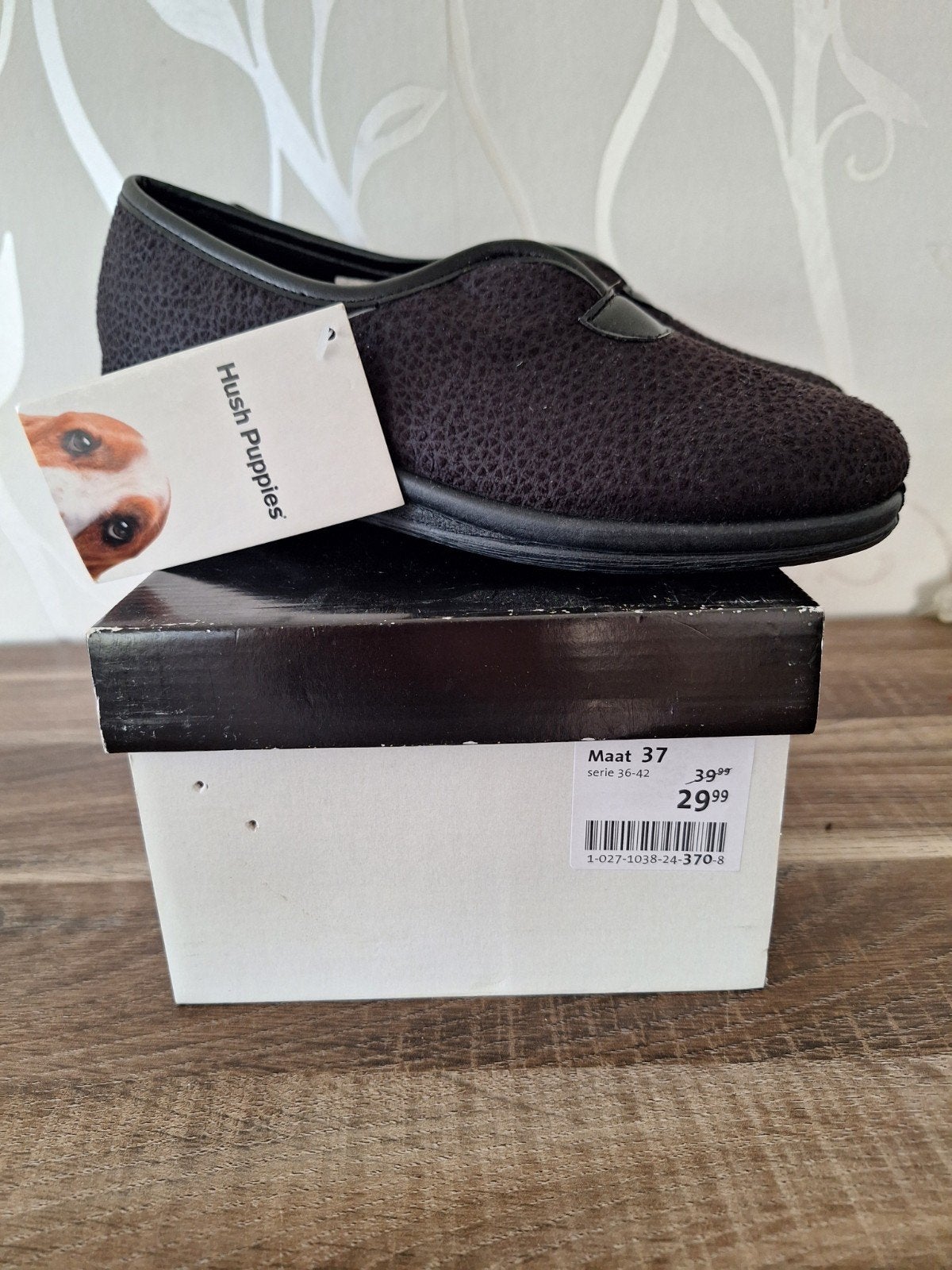 Hush Puppies pantoffels nieuw in doos maat 37, Zwart, Nieuw, Ophalen of Verzenden, Pantoffels of Sloffen
