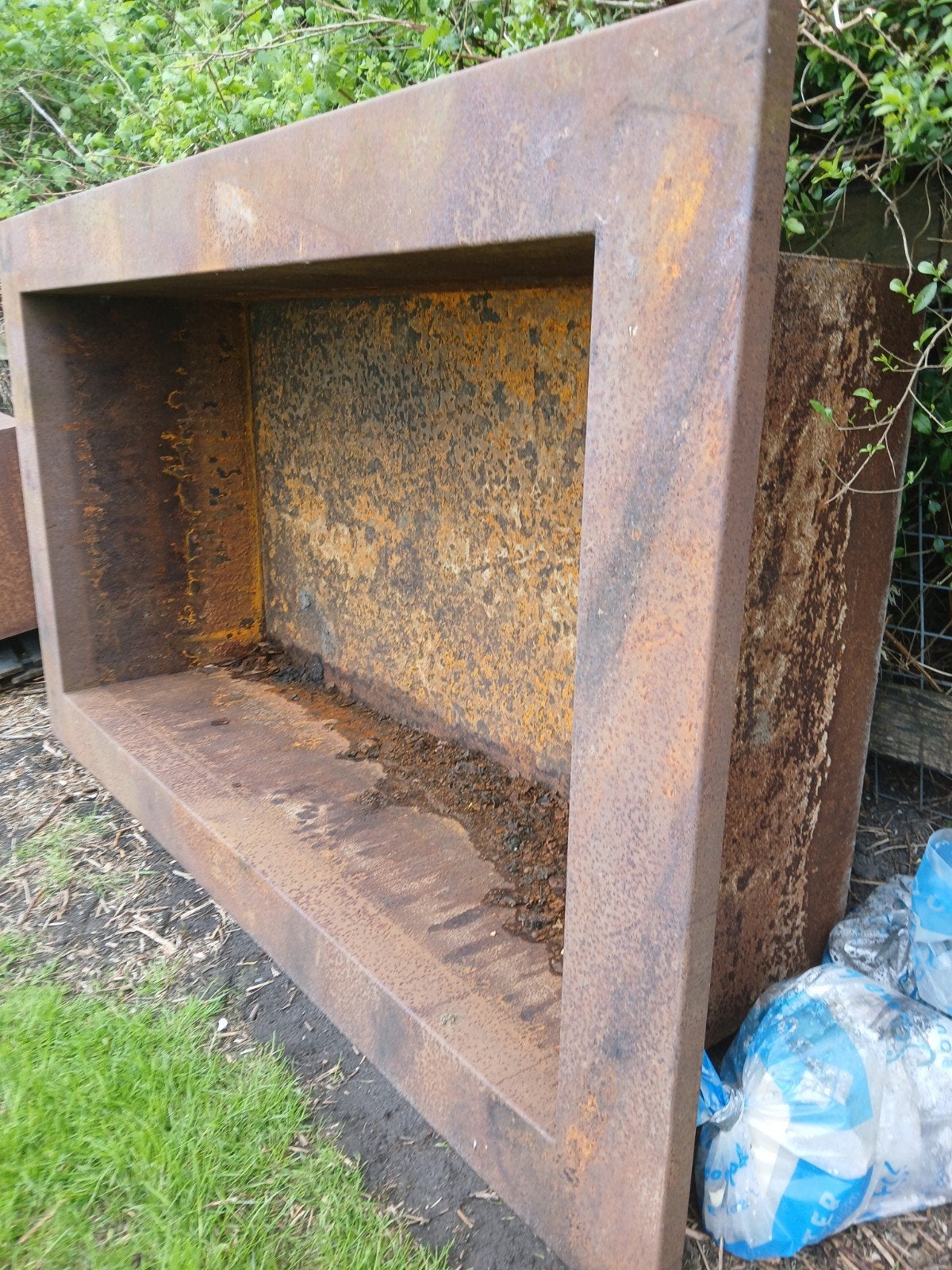 Grote roestige metalen vijverbak voor buiten, Gebruikt, 100 cm of meer, Ophalen of Verzenden, Balkon
