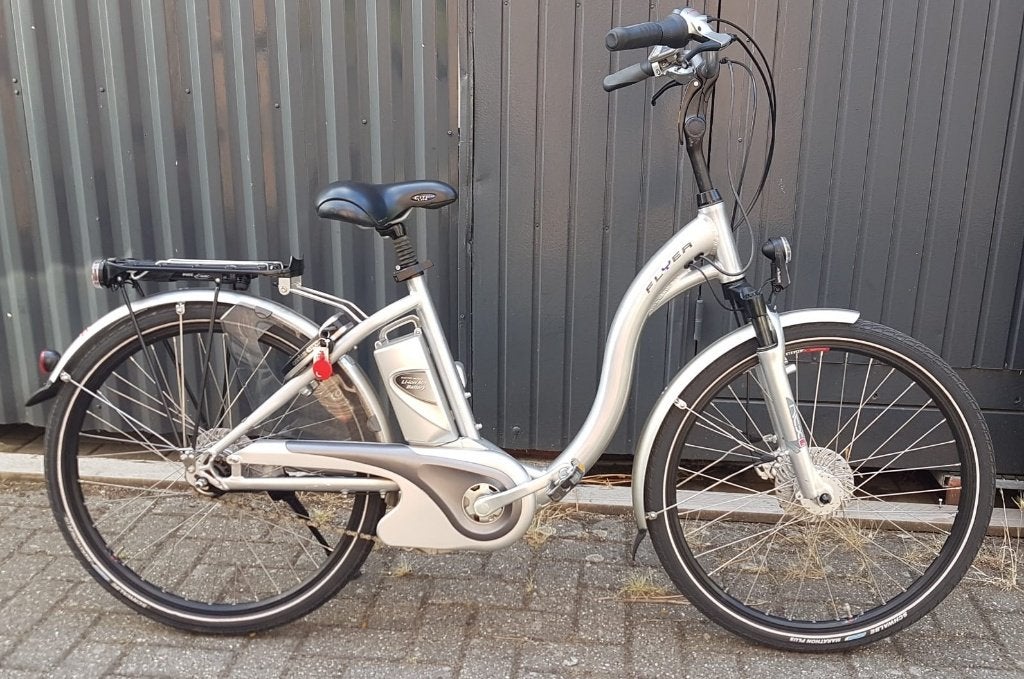 flyer elektrische fiets 26 inch Geschikt voor kleine mensen, Zo goed als nieuw, Minder dan 47 cm, 50 km per accu of meer, Ophalen