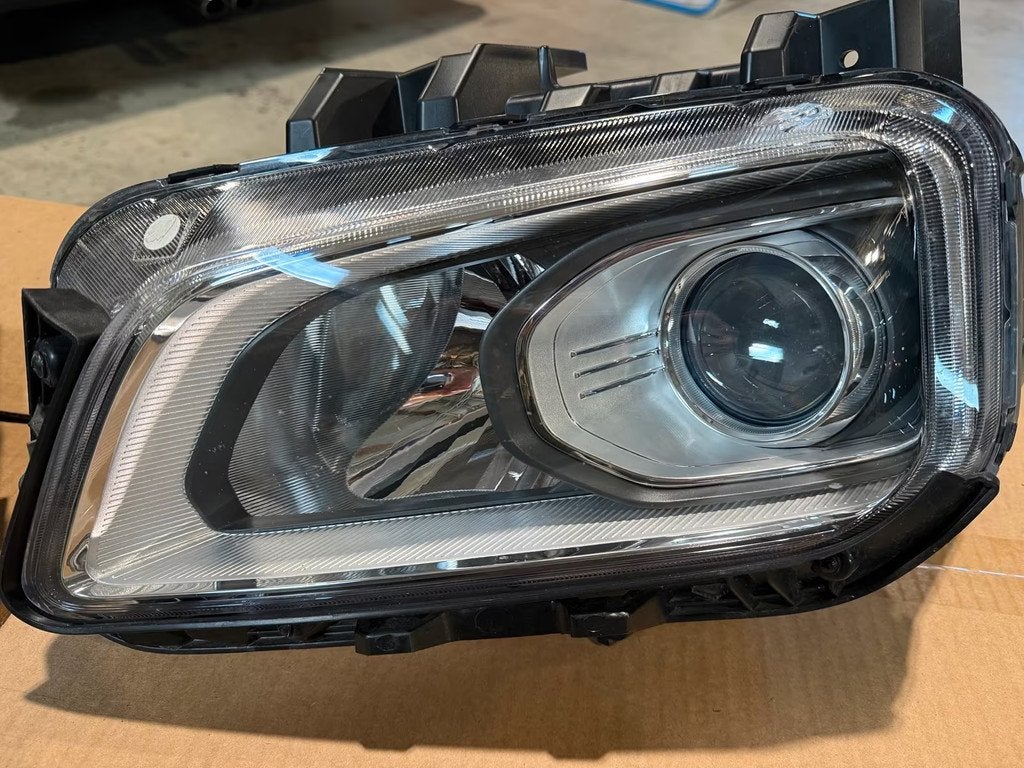 hyundai kona links rechts koplamp lamp 92101j9000 92102j9000, Gebruikt, Heolleung-ro 12
06797  Seoul, Ophalen of Verzenden, Info@hyundai.com