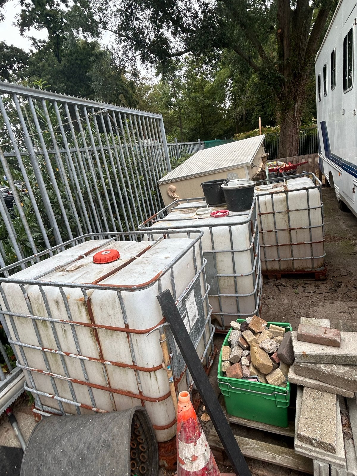 IBC containers - Handig voor ruif of andere ideeën, Ophalen of Verzenden, Gebruikt