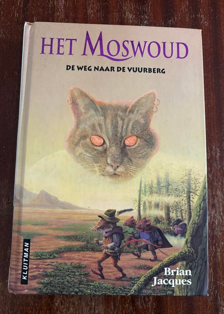 Het Moswoud - De weg naar de Vuurberg - Brian Jacques, Boeken, Ophalen of Verzenden, Gelezen