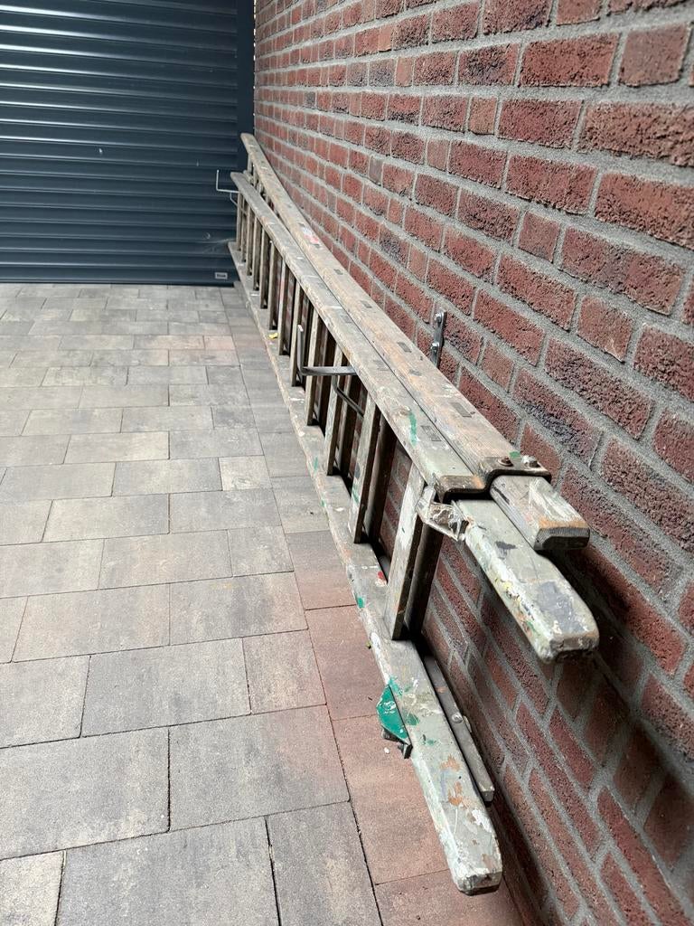 Oude schilders trap - 12 treden - Degelijke kwaliteit, Gebruikt, Trap, Ophalen of Verzenden, Opvouwbaar of Inschuifbaar