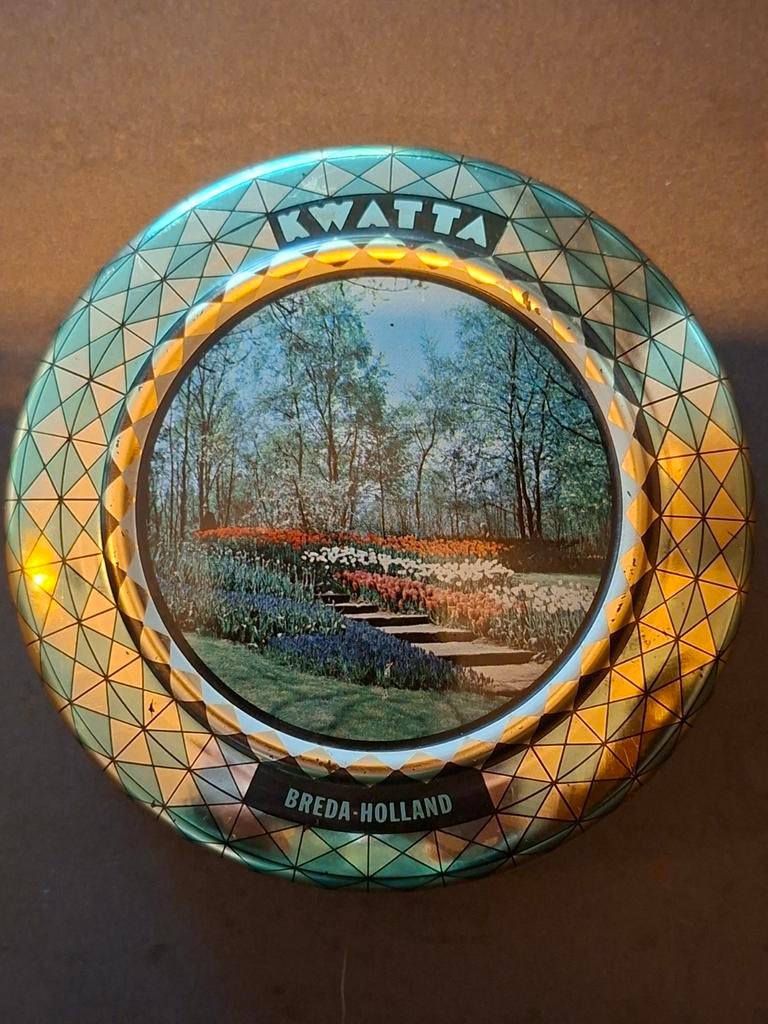 Vintage Kwatta Breda-Holland blik met bloemenprint, Ophalen of Verzenden