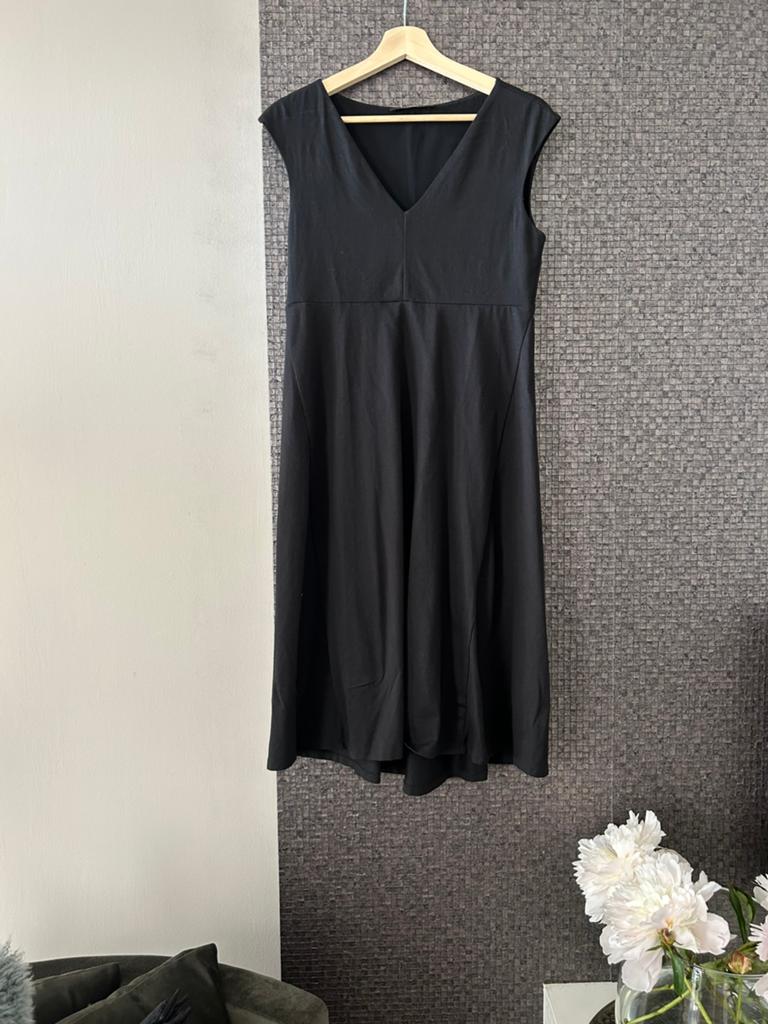 Weekend Max mara jurk, Zwart, Ophalen of Verzenden, Zo goed als nieuw, Knielengte