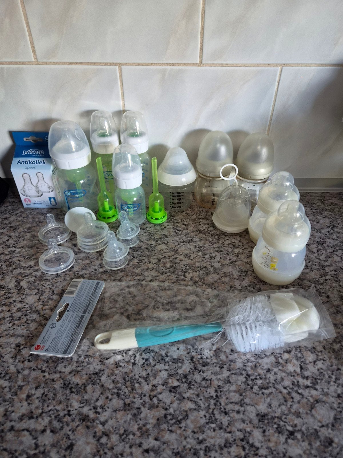 Grote set babyflessen en spenen (o.a. Dr. Brown's, We-too), Gebruikt, BPA-vrij, Dr. Brown's, Ophalen of Verzenden