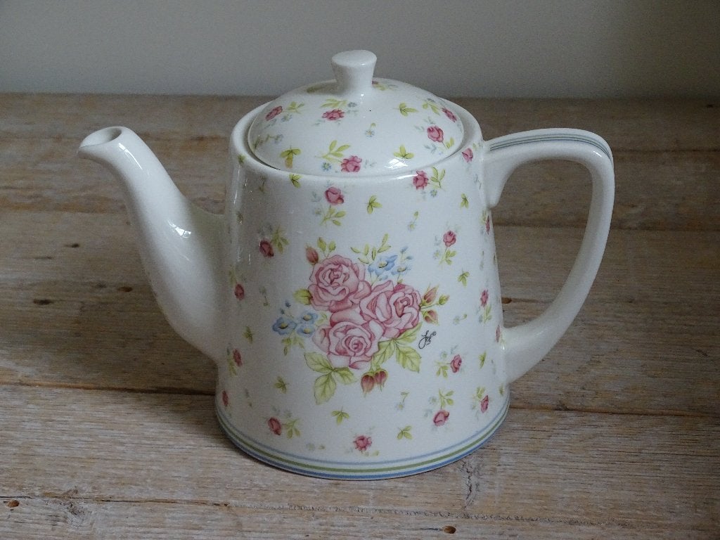 Servies, Jet (by Ter Steege), Zarah, zo goed als nieuw, Overige typen, Ophalen of Verzenden, Zo goed als nieuw, Overige stijlen