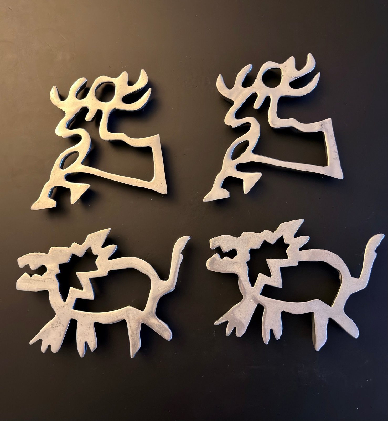 Aluminium onderzetters Teun Kees - Hert & Draak (4 stuks), Ophalen of Verzenden, Zo goed als nieuw, Pannenonderzetter, Zilver