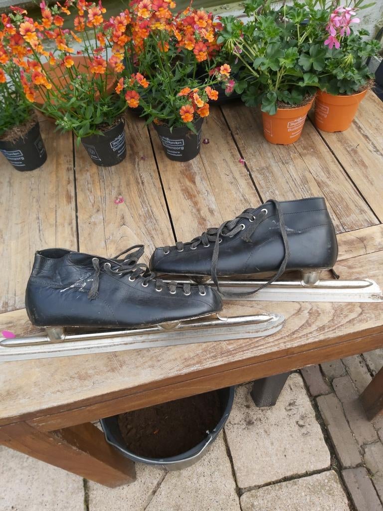 Vintage Zwarte Schaatsen - Maat 43.mr avento, Ophalen of Verzenden, Gebruikt, Overige typen, Overige merken