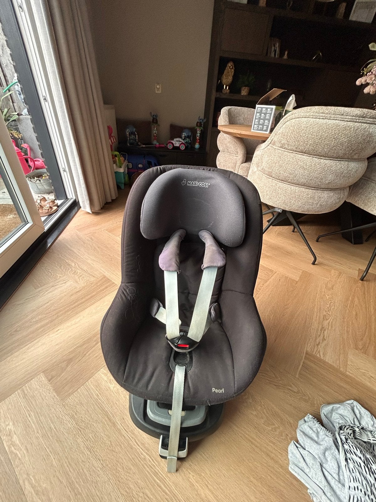 Maxi-Cosi Pearl autostoel met FamilyFix isofix base, Kinderen en Baby's, Autostoeltjes, Gebruikt, Verstelbare rugleuning, 9 t/m 18 kg