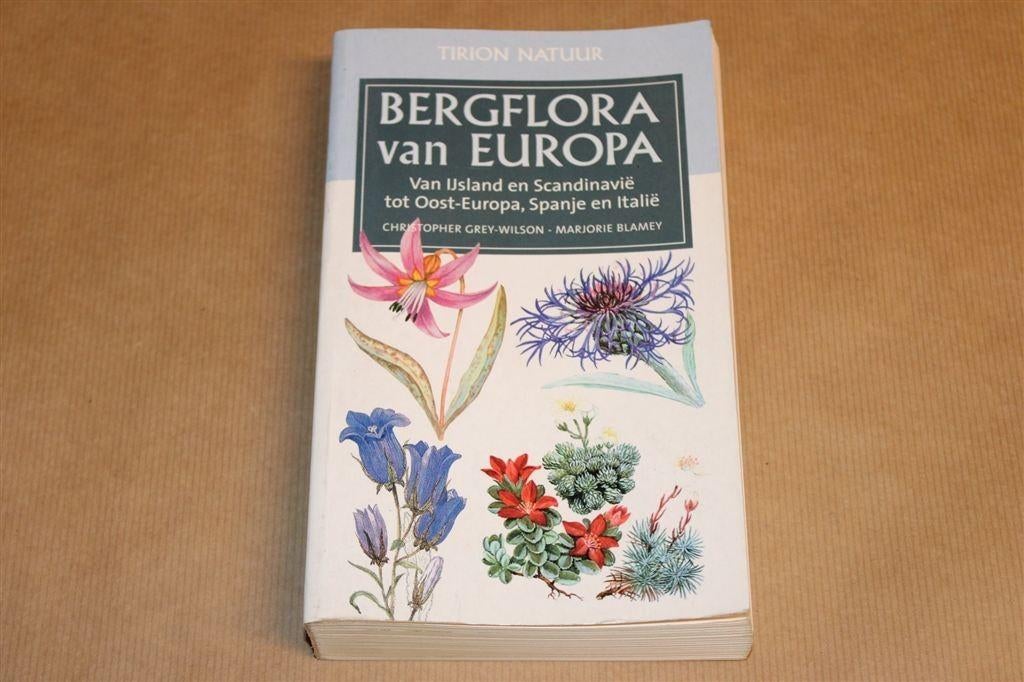 Bergflora van Europa — Rijk geïllustreerde Veldgids, Boeken, Natuur, Ophalen of Verzenden, Gelezen, Vogels