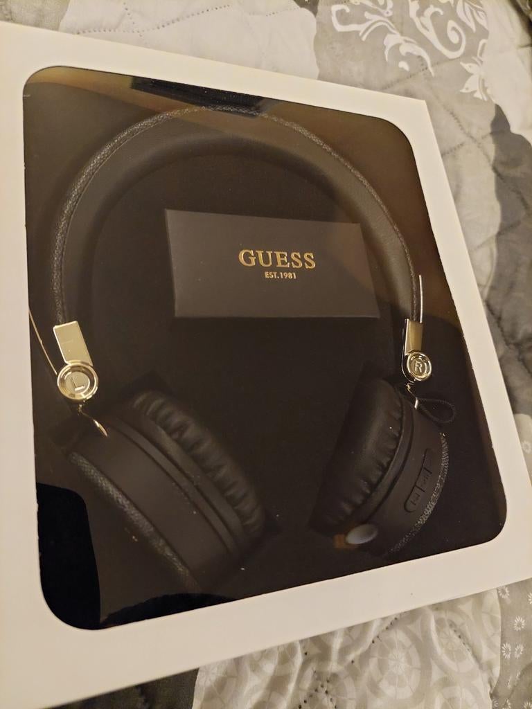 GUESS koptelefoon nieuw in doos, Ophalen of Verzenden, Nieuw, Overige merken