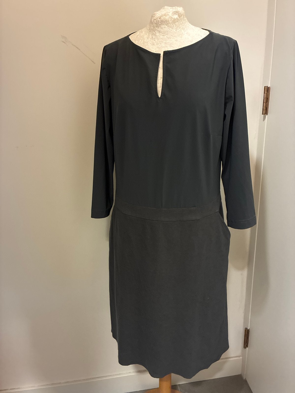 Studio Anneloes XL Jurk grijs travelstof  suedine Onderkant, Ophalen of Verzenden, Zo goed als nieuw, Maat 46/48 (XL) of groter