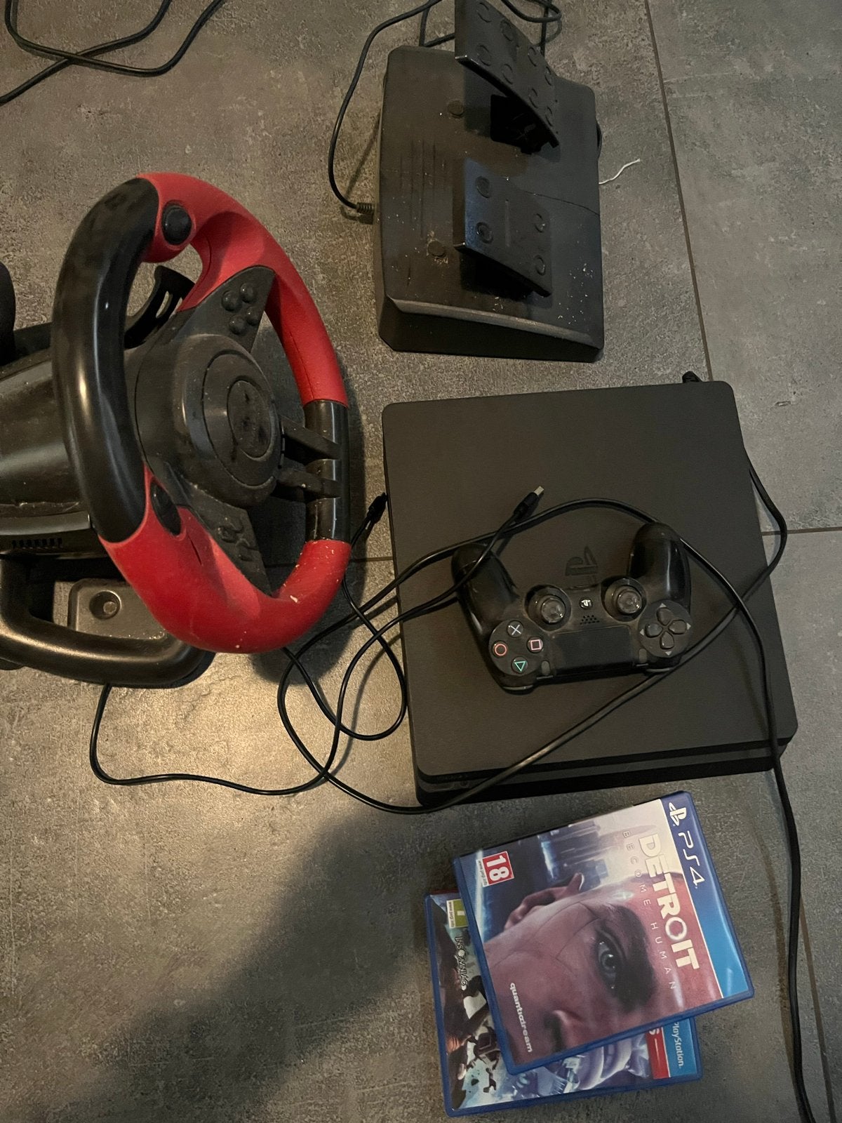 Ruilen kan ook!!! PS4 Slim met racestuur, pedalen en 3 games, Spelcomputers en Games, Ophalen of Verzenden, 1 TB, Met 1 controller