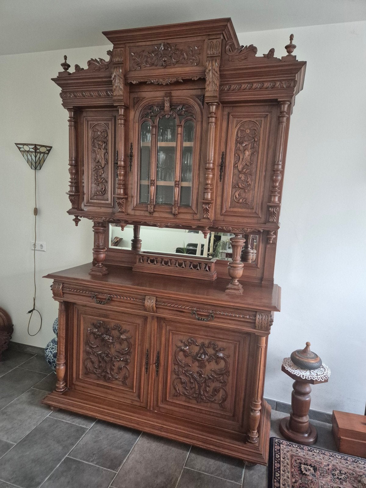 Antiek gesneden houten kast met vitrinekast, Antiek en Kunst, Ophalen