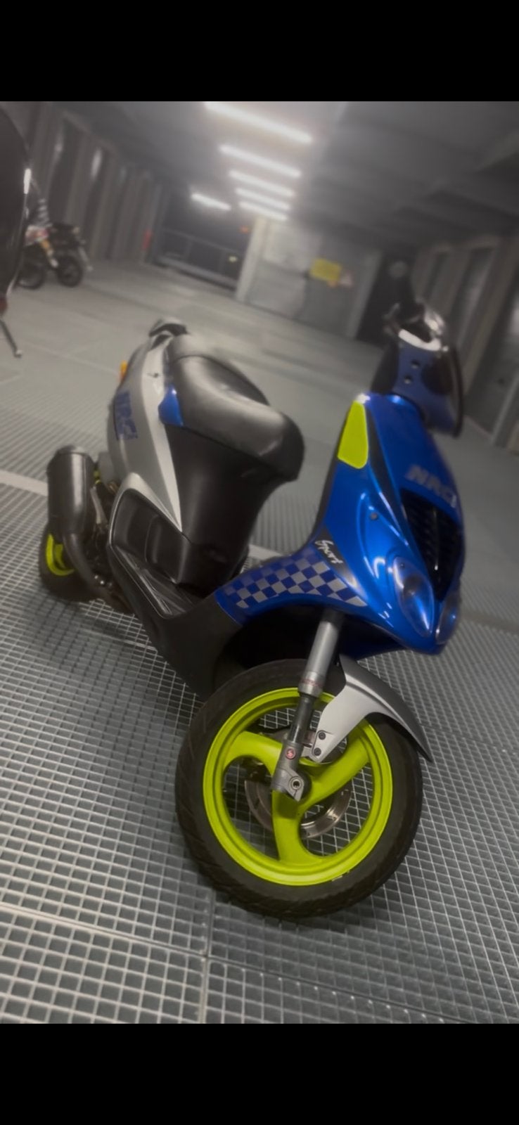 Piaggio nrg mc3 180cc DD lc, Ophalen, Tweetakt, Maximaal 45 km/u, 180 cc