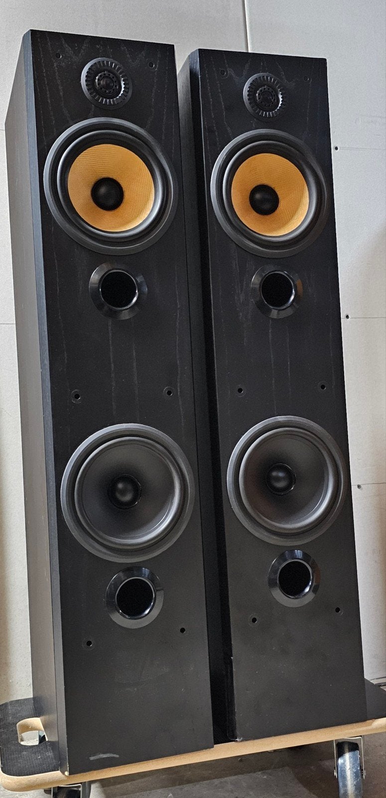 B&W Preference 5 klasse zuilen, echt houtfineer,Made in UK, Ophalen, Vloerstaande luidspreker, Gebruikt, 120 tot 150 watt