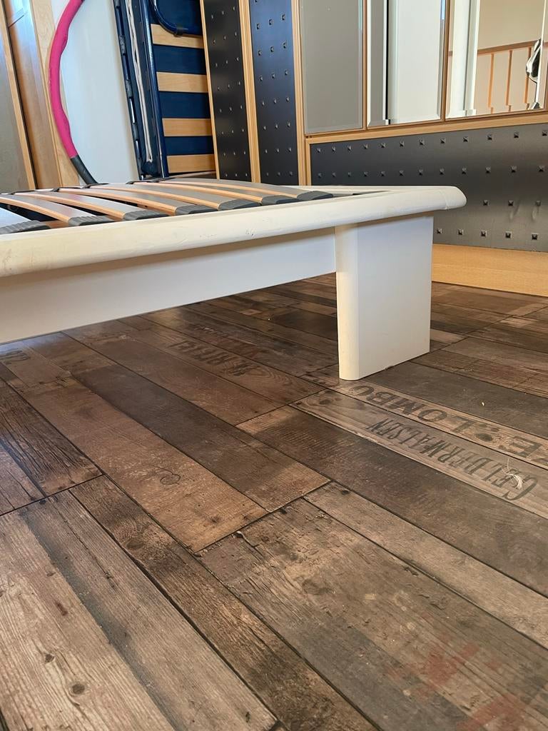 Bed Japanse stijl - Wit houten bedframe, Huis en Inrichting, Slaapkamer | Bedden, Ophalen, 90 cm, Eenpersoons, Wit