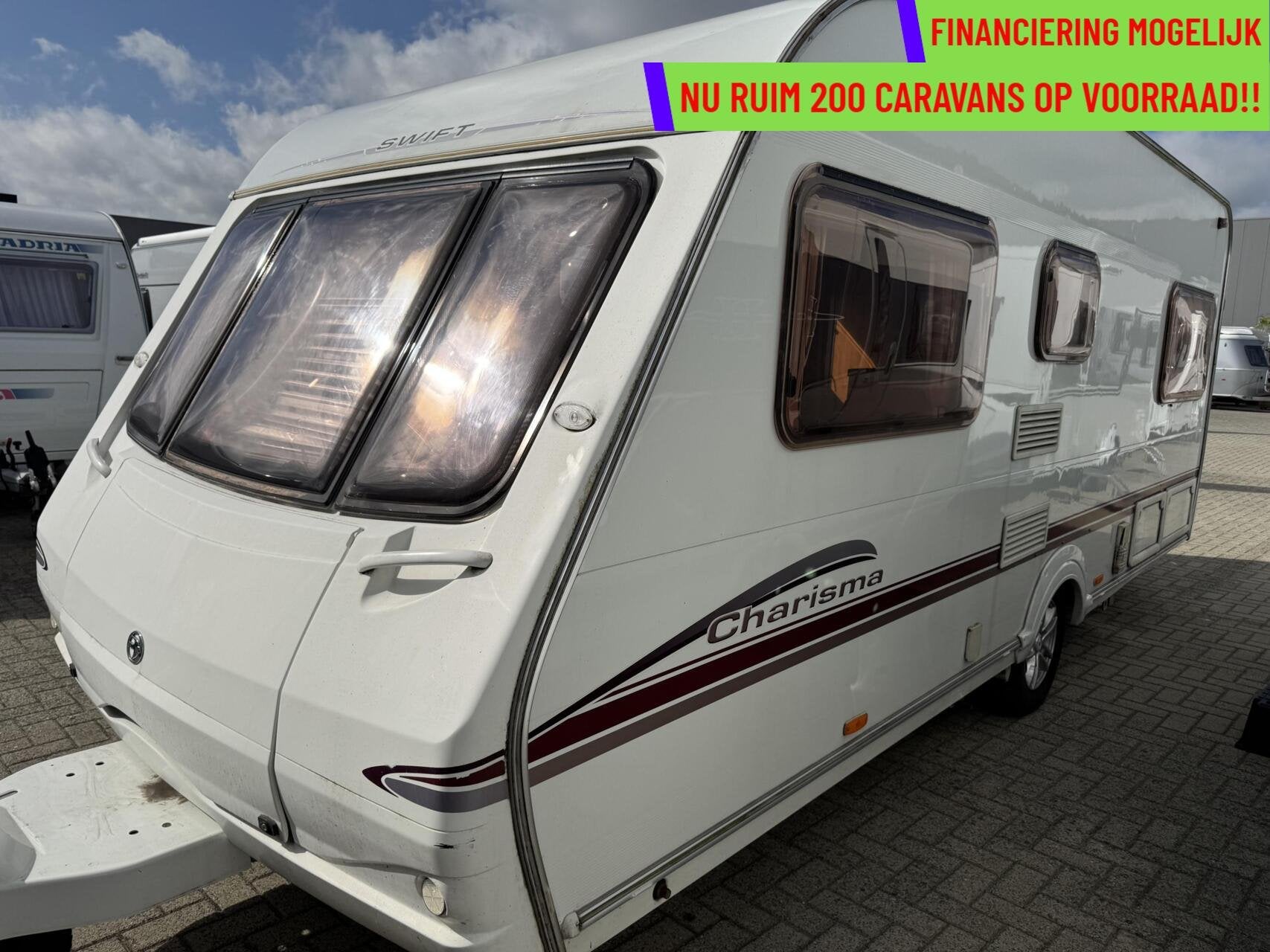 Swift 550 CHARISMA, FRANSBED, MOVER, FIETSENDRAGER, Caravans en Kamperen, Caravans, Rondzit, 7 tot 8 meter, Bedrijf, Swift