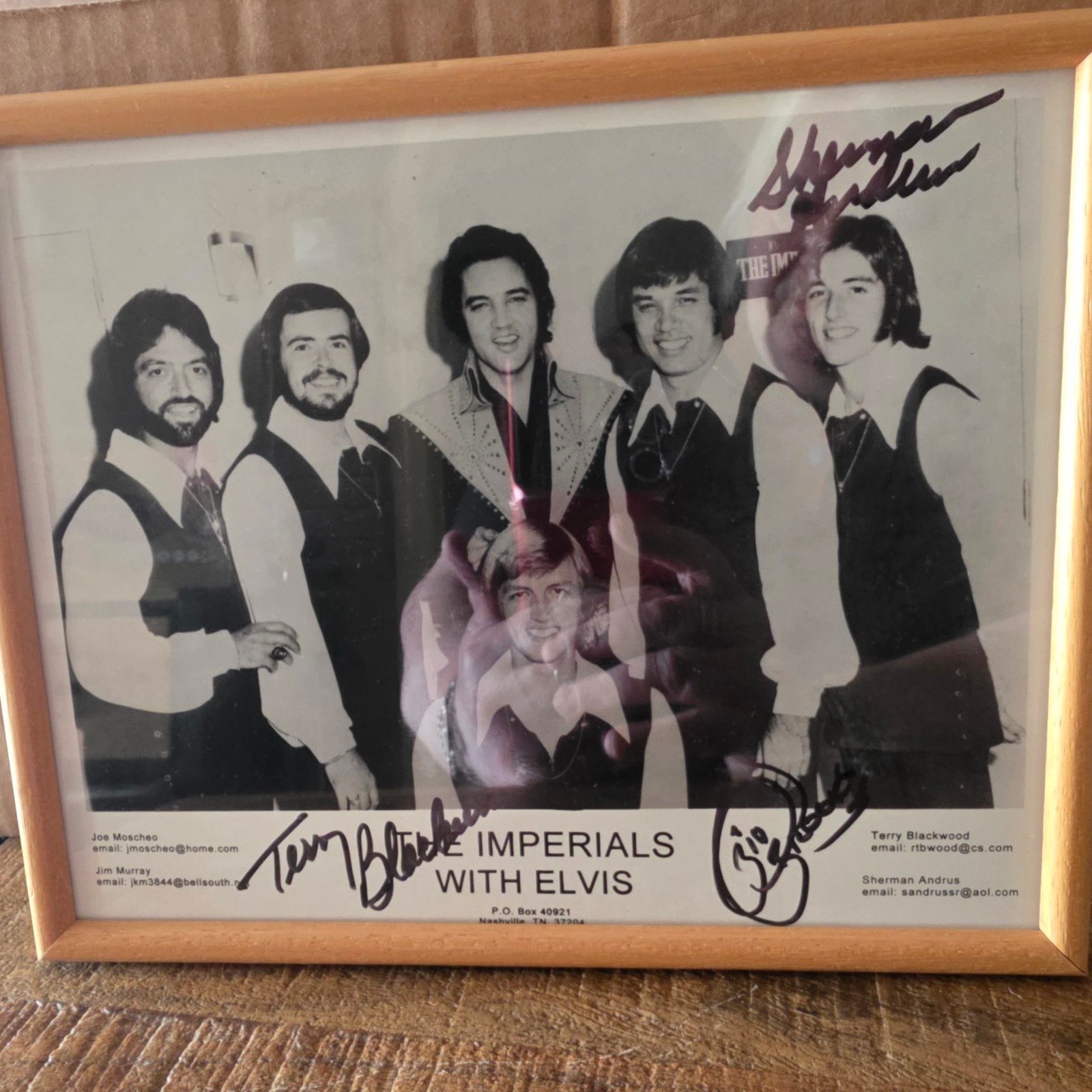 Gesigneerde foto The Imperials met Elvis Presley, Ophalen of Verzenden, Gesigneerd