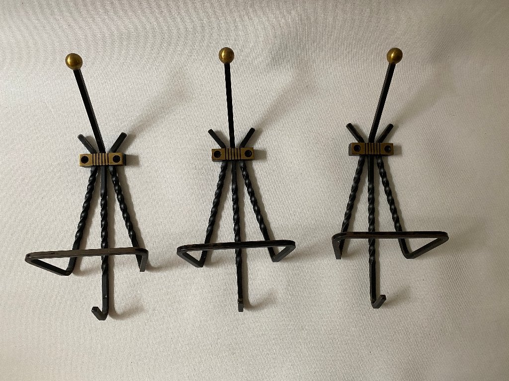Brutalistische Set van 3 gietijzeren kapstokhaken voor jas e, Wandkapstok, Gebruikt, Ophalen of Verzenden, Minder dan 100 cm