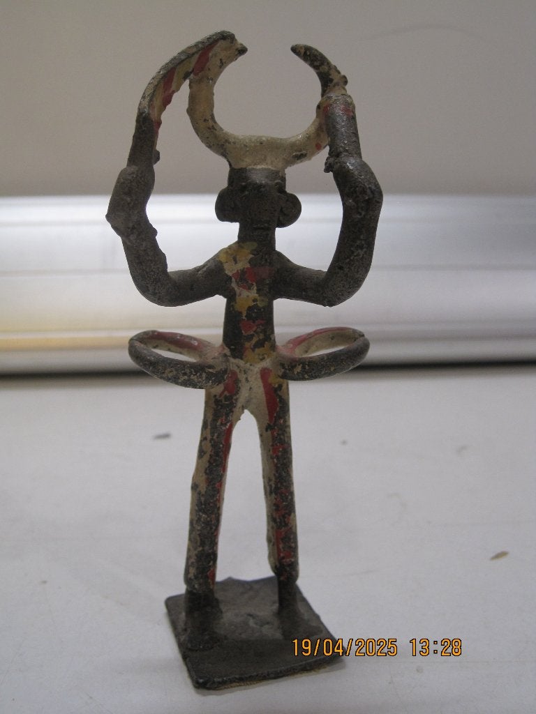Afrikaans bronzen beeldje stier 12 cm (338), Ophalen of Verzenden, Brons