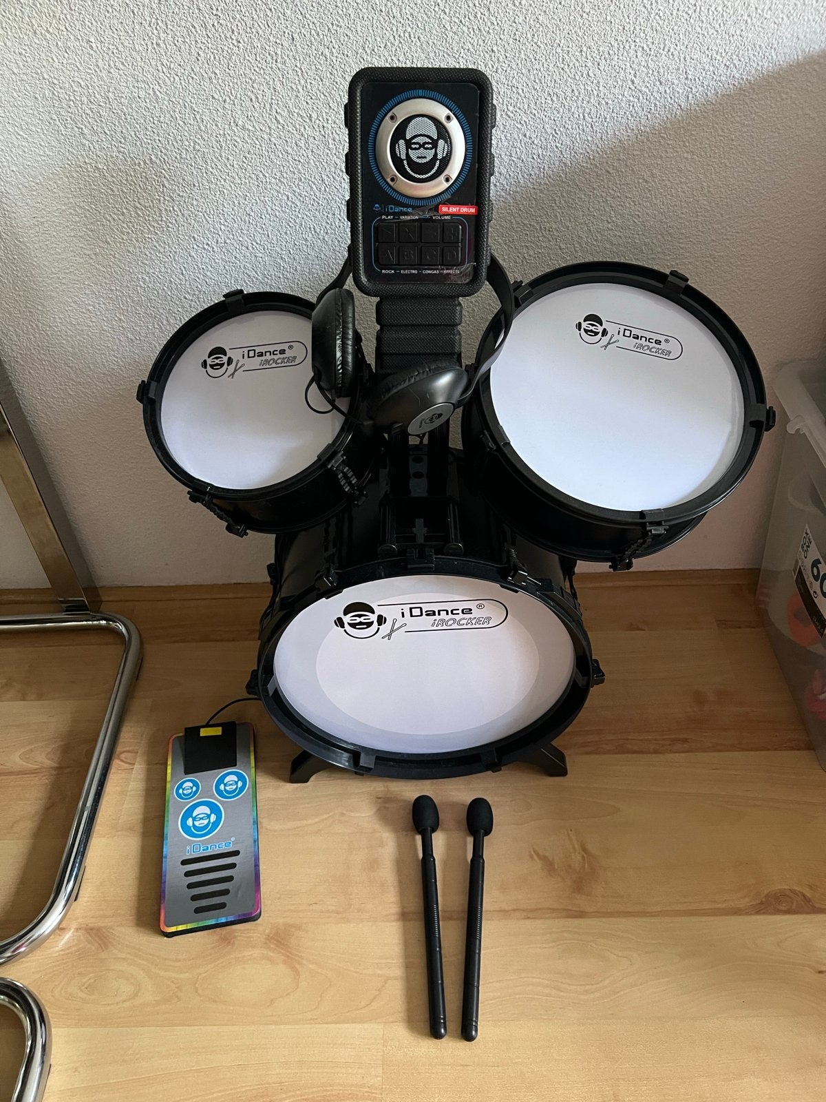 iDance Rocker Drumstel - Zo goed als nieuw met koptelefoon, Muziek en Instrumenten, Drumstellen en Slagwerk, Ophalen, Nieuw, Overige merken