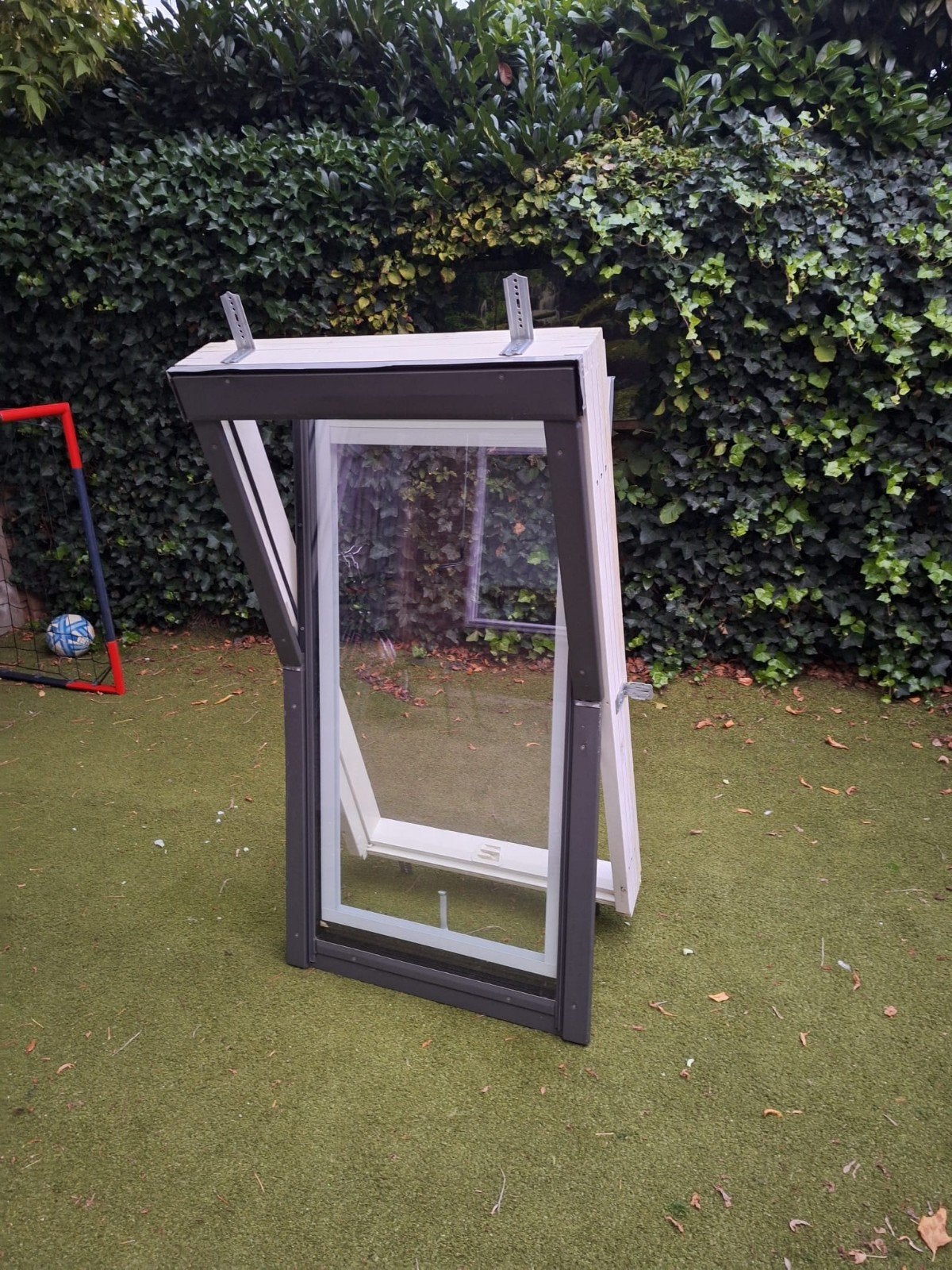 Fakro dakraam 78x140 cm – zonder gootstukken, Gebruikt, Raamkozijn, Inclusief glas, 75 tot 150 cm