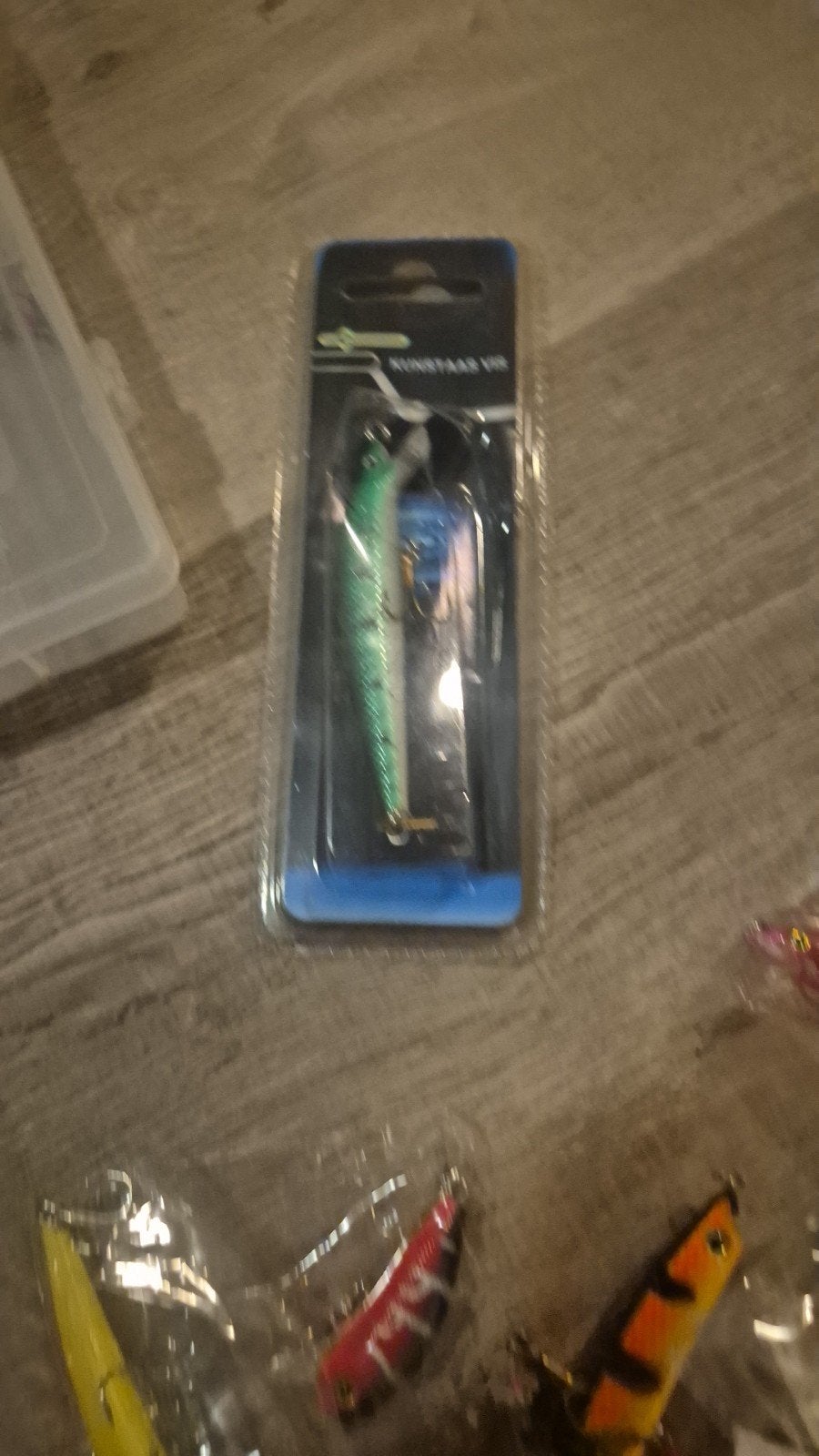 te koop 80 pluggen  3 hengels 3 molens  in een koop zie foto, Watersport en Boten, Hengelsport | Zeevissen, Ophalen of Verzenden