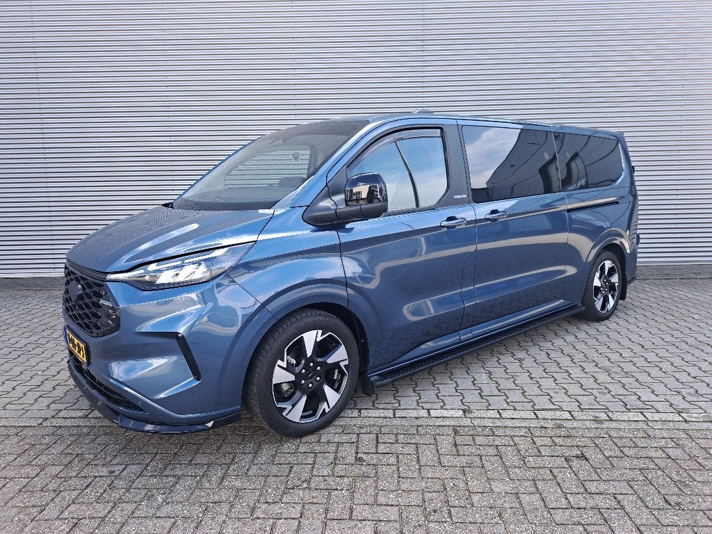 Ford Transit Custom 2.0 Special Edition 136pk L2h1 AUT 2024, Auto's, Dealer onderhouden, 136 pk, 4 cilinders, Blauw