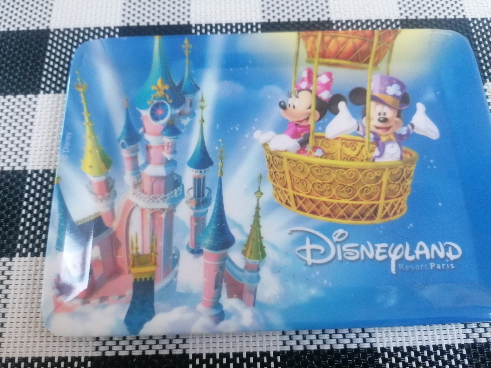 Souvenir schoteltje disneyland parijs, Verzamelen, Ophalen of Verzenden, Mickey Mouse, Zo goed als nieuw, Servies