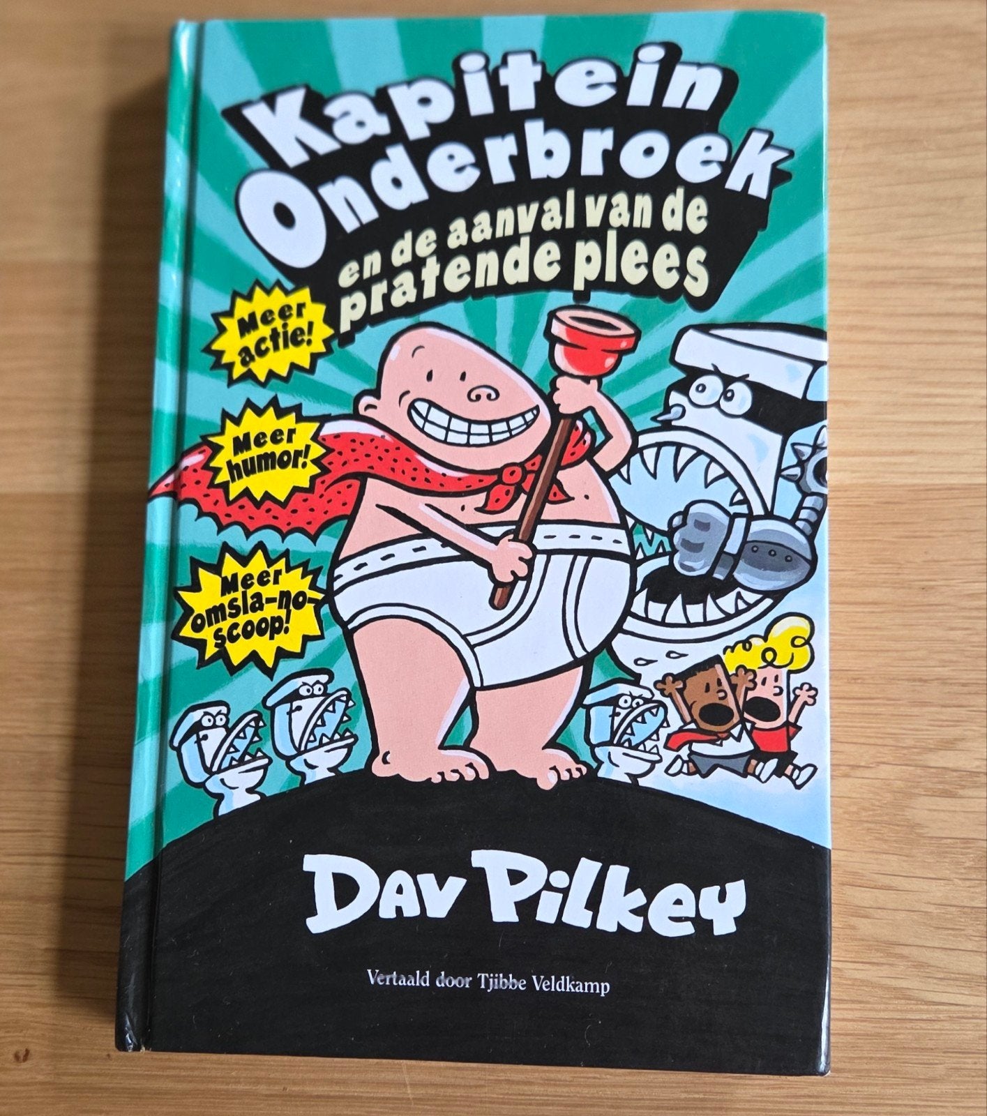 Kapitein Onderbroek en de aanval van de pratende plees, Ophalen of Verzenden, Zo goed als nieuw, Dav Pilkey, Fictie algemeen