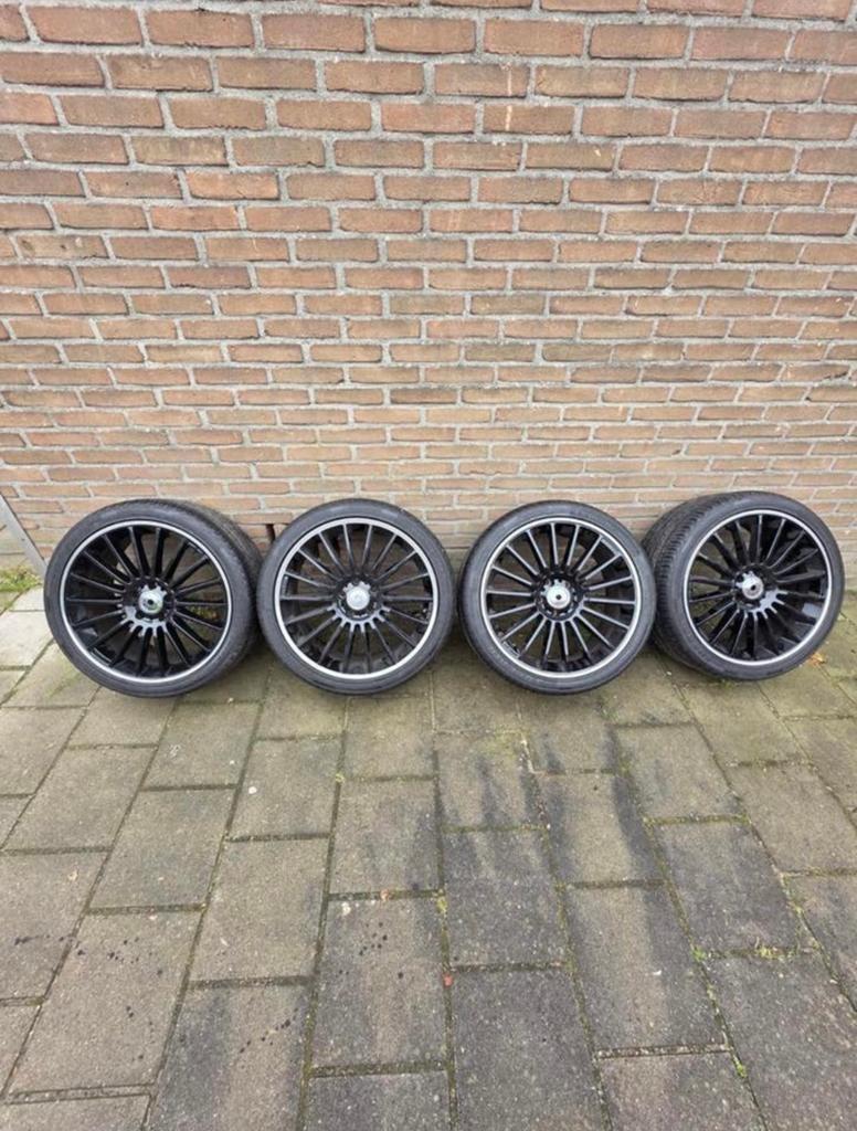 Mercedes keskin velgen 19inch, 255 mm, Banden en Velgen, Nieuw, Personenwagen
