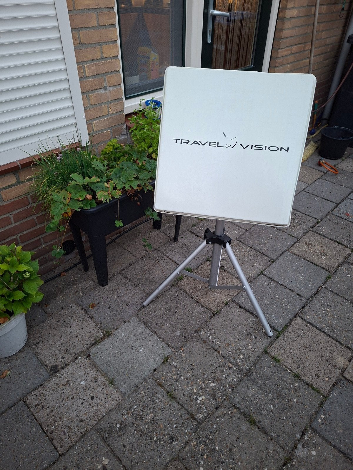 Travel Vision flat R6schotelantenne + Zgemma H9.2H SE 4K-UHD, Ophalen, Gebruikt, (Schotel)antenne, Overige merken